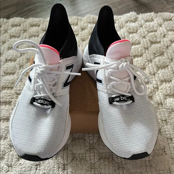 New Balance White and Black Athletic Shoes with Cushioned Midsole - Picture 3 of 5